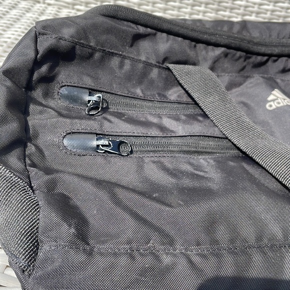 adidas Large Duffle/Gym Bag Black and Pink - Picture 13 of 13